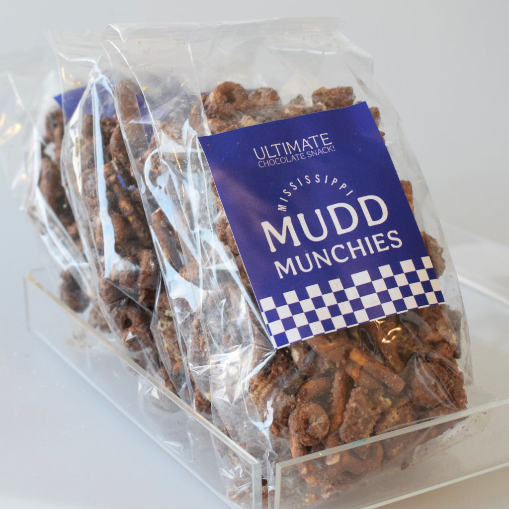 Mississippi Mudd Munchies: Milk Chocolate Snack Mix- 4oz - TheMississippiGiftCompany.com