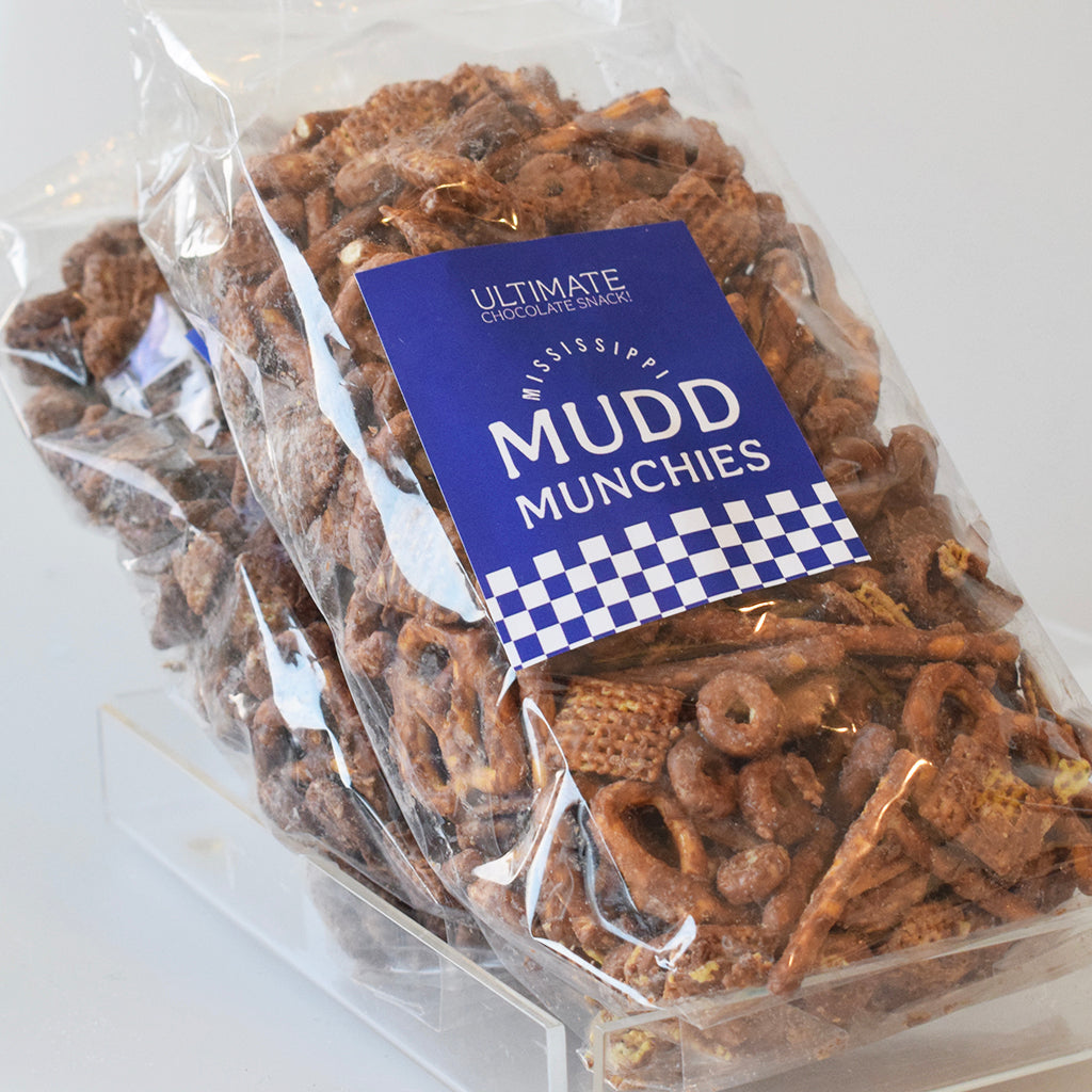 Mississippi Mudd Munchies : Chocolate Snack Mix- 8oz - TheMississippiGiftCompany.com
