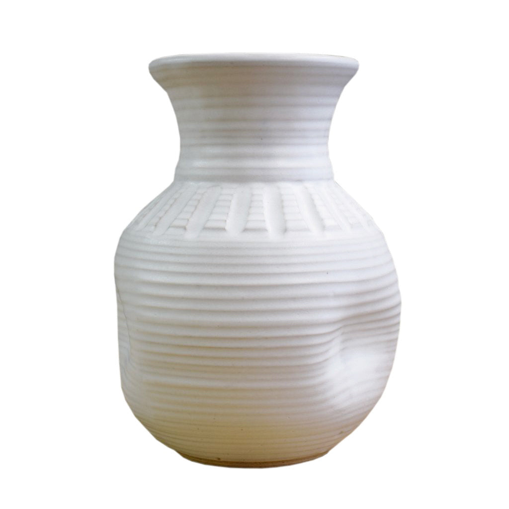 10" Vase White - TheMississippiGiftCompany.com