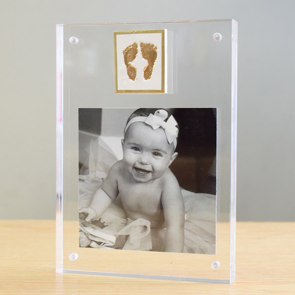 Acrylic Frame - Baby Feet - TheMississippiGiftCompany.com