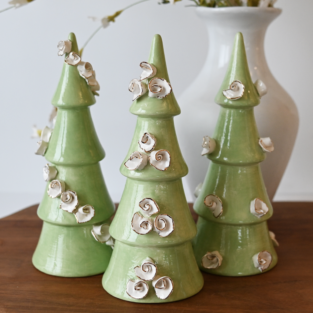 Medium Floral Christmas Tree Green - TheMississippiGiftCompany.com