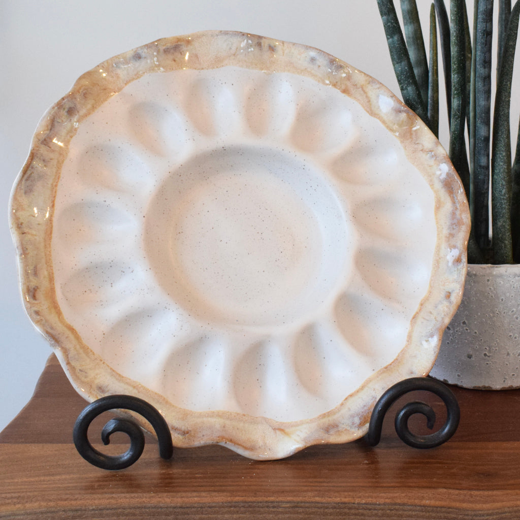 Handcrafted Egg Plate Cottonwood - TheMississippiGiftCompany.com