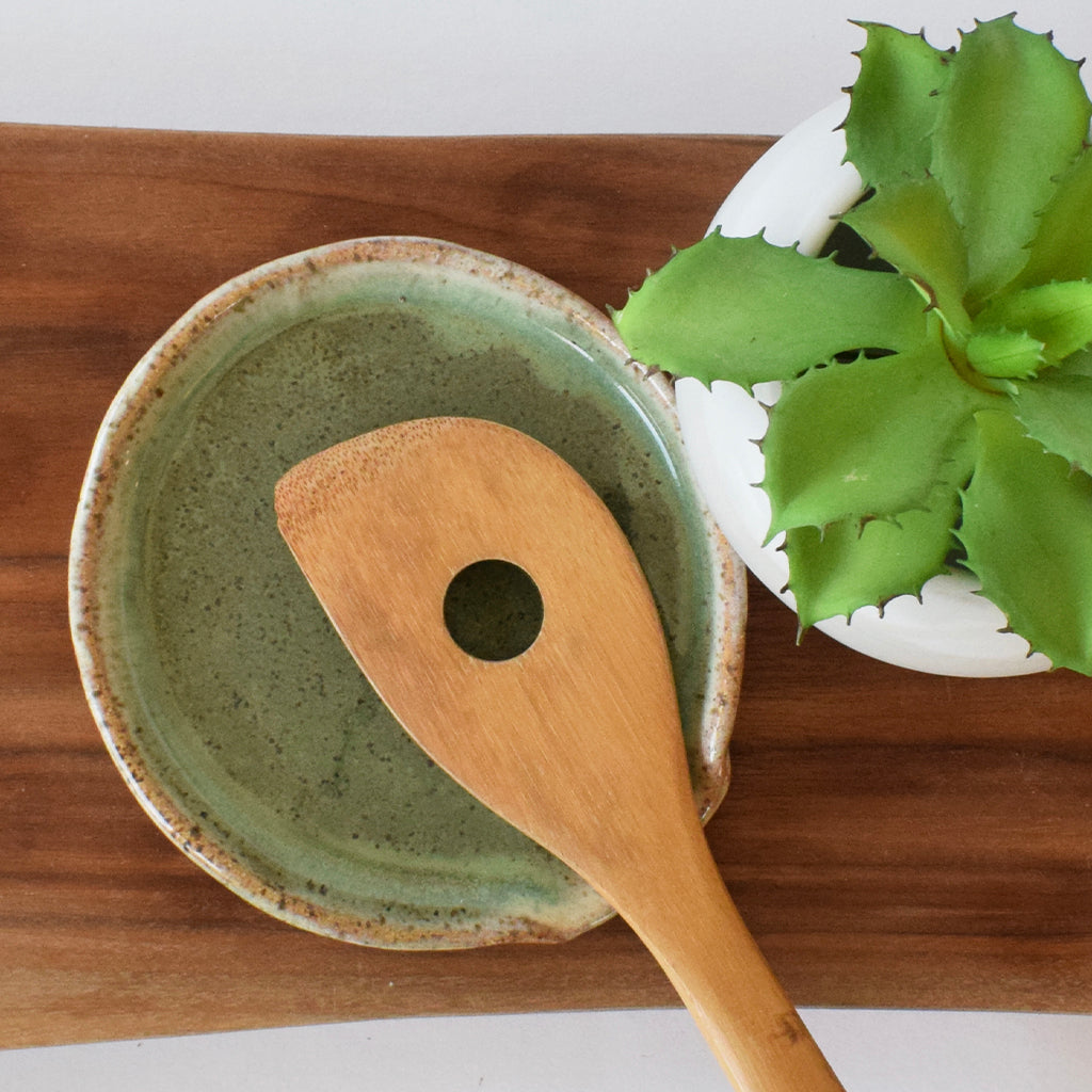 Round Spoon Rest Matcha Leaf - TheMississippiGiftCompany.com