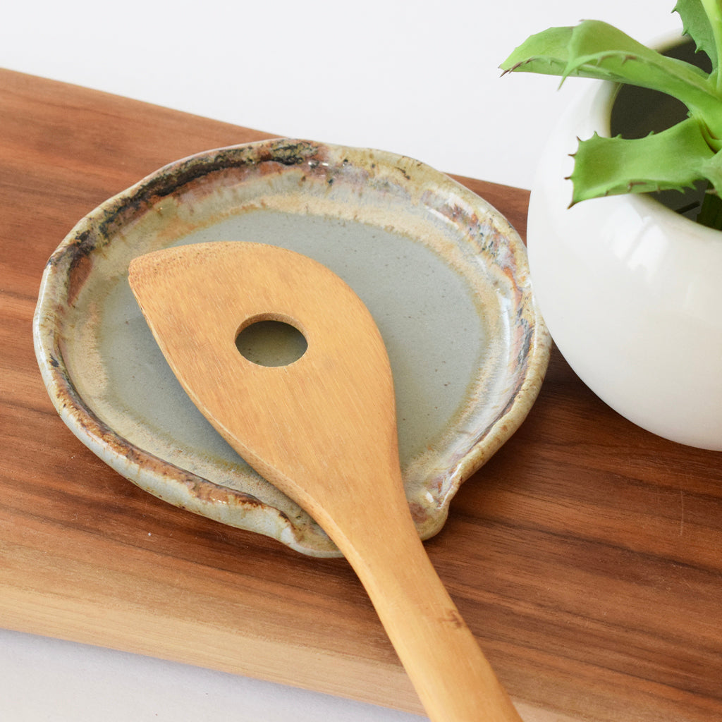 Round Spoon Rest Peaceful - TheMississippiGiftCompany.com