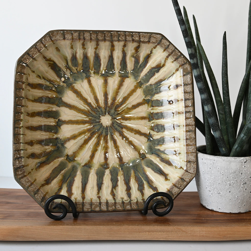 Good Earth Pottery Large Octagonal Bowl Sparrow