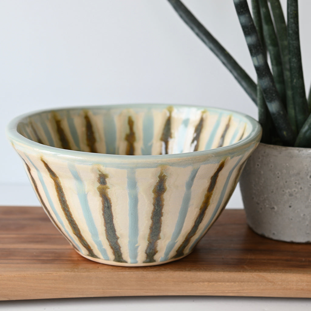 Good Earth Pottery Large Serving Bowl Teal