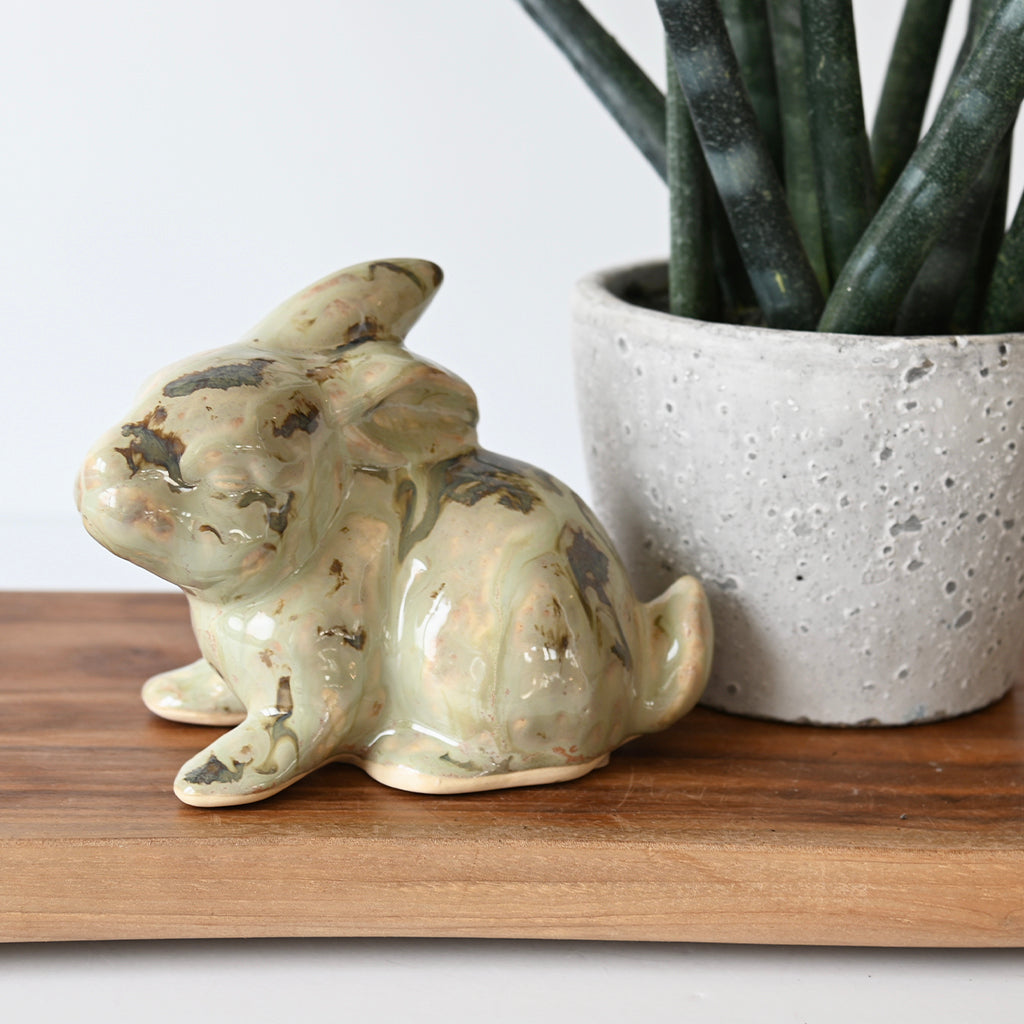 Good Earth Pottery Sitting Rabbit Celery