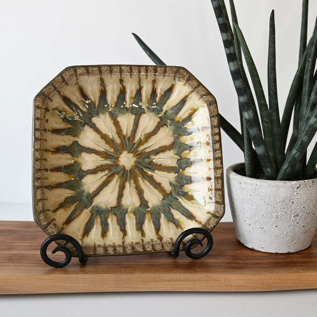 Good Earth Pottery Small Octagonal Bowl Sparrow