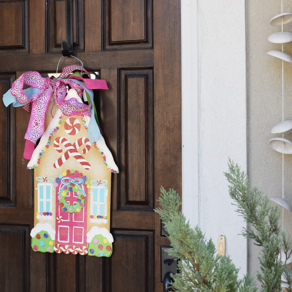Gingerbread House Door Hanger - TheMississippiGiftCompany.com