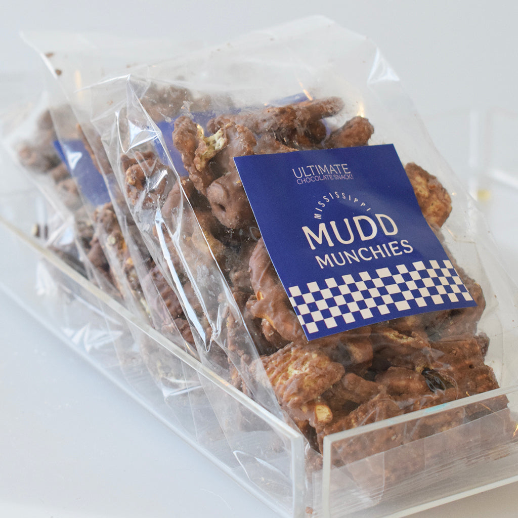 Mississippi Mudd Munchies: Milk Chocolate Snack Mix- 1.5oz - TheMississippiGiftCompany.com