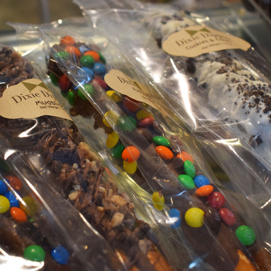 Dixie Dippers: Chocolate Dipped Pretzel- Fudge M&M - TheMississippiGiftCompany.com