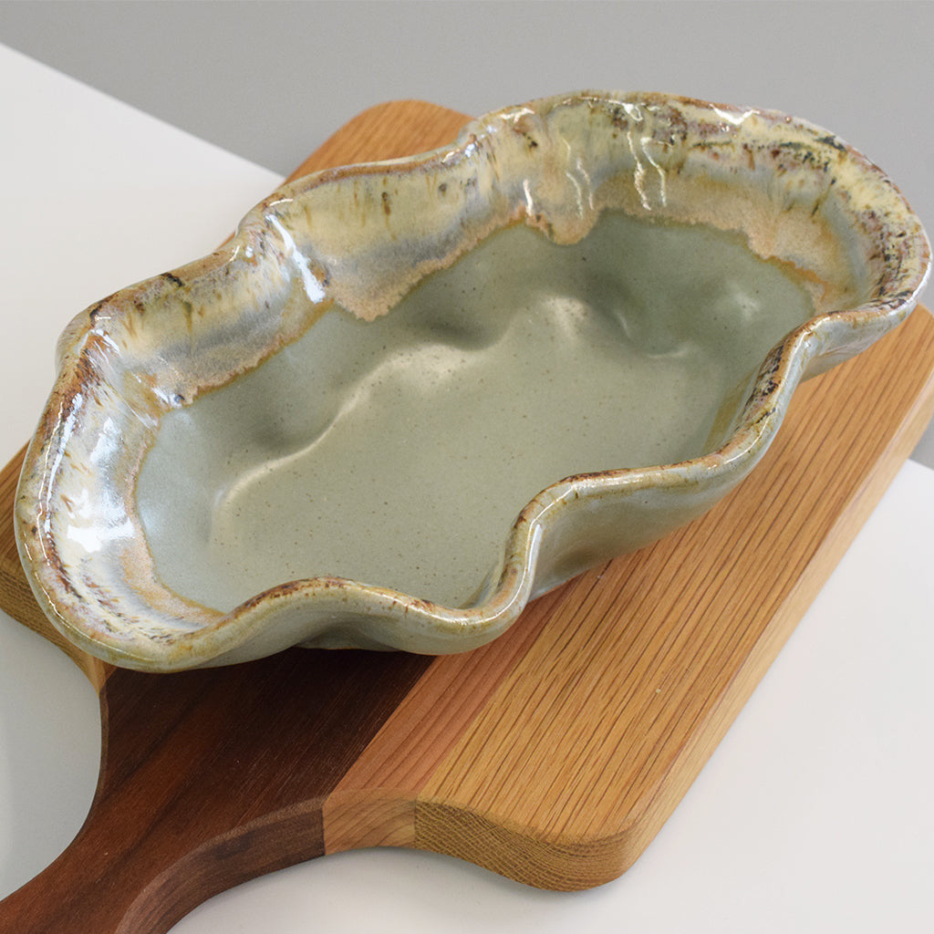 Flutter Dish Peaceful - TheMississippiGiftCompany.com